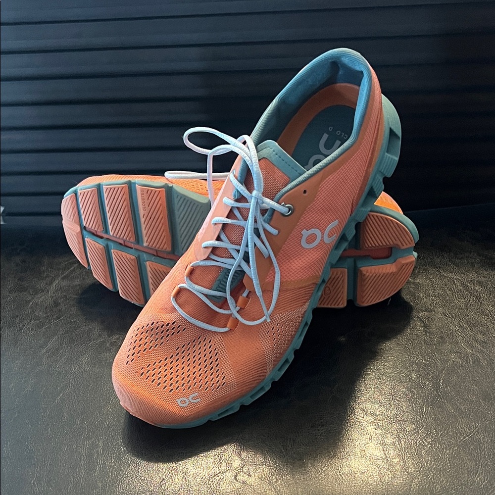 On Running Vibrant Coral and Teal Shoes, size 11, Great Condition.